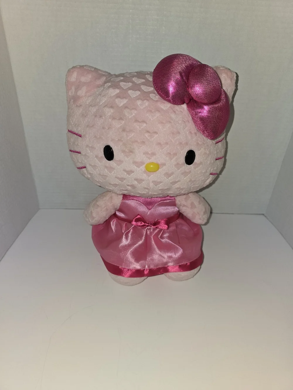 Sanrio Hello Kitty Plush in Light and Hot Pink